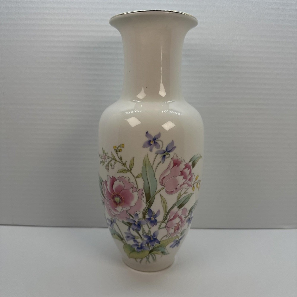 Porcelain Fine, Bone‎ China, Gold Trim 10.5" Tall, Elegant Floral Vase